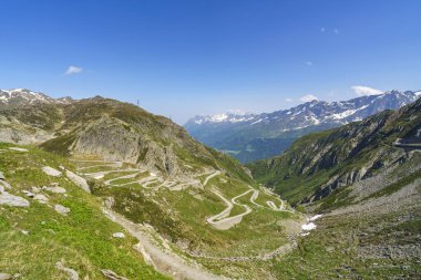 Pisa Eski Kasabası ve Toskana 'daki Arno Nehri manzarası, İtalya Tarihi Mimari ve Sahne Sahili Büyüsü