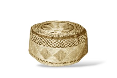 Boş tahta kutu beyaz arkaplanda izole edildi.