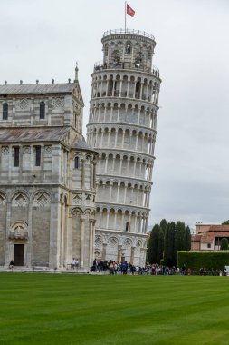Eğik Pisa Kulesi, İtalya