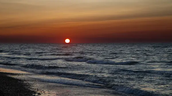 Indah Matahari Terbenam Atas Laut Stok Foto Bebas Royalti