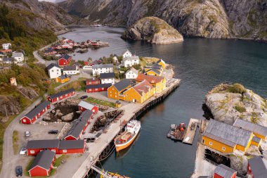 Lofoten Norveç yukarıdan görüldü, Hamny, Henningsvaer, Reine.