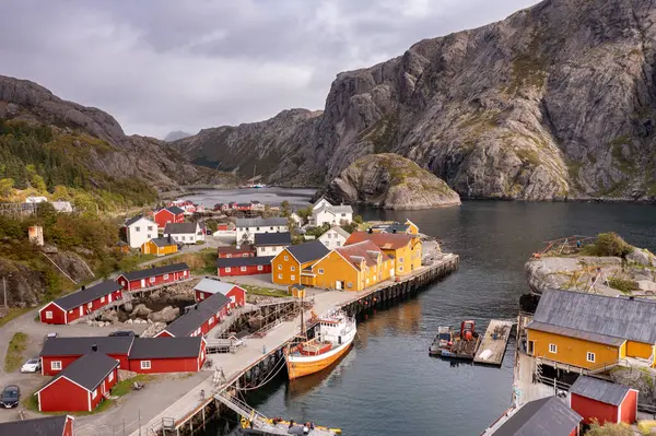 Lofoten Norveç yukarıdan görüldü, Hamny, Henningsvaer, Reine.