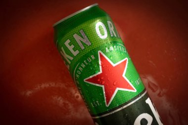 28 Ekim 2022 Ukrayna şehri Kyiv demir kutu Heineken birası