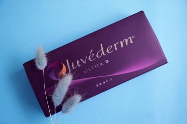 25 Şubat 2022 Ukrayna 'nın Kyiv şehri Juvederm şirketinden.