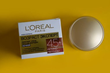 24 Eylül 2022 Ukrayna şehri Kyiv Loreal Expert şirketinden yüz kremi