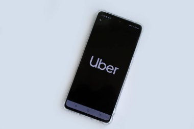 6 Aralık 2022 Ukrayna şehri Uber taksi uygulamalı Kyiv akıllı telefonu