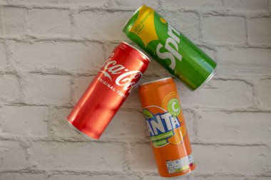 22 Nisan 2022 Ukrayna 'nın Kyiv kenti Coca Cola, Sprite, Fanta