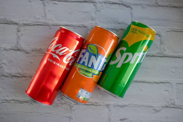 April 2022 Ukraine City Kyiv Iron Cans Coca Cola Sprite — Stock Photo, Image