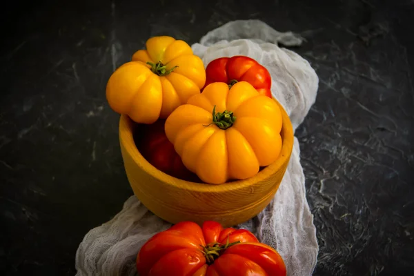 Ripe Tomatoes Old Background — Stock Photo, Image