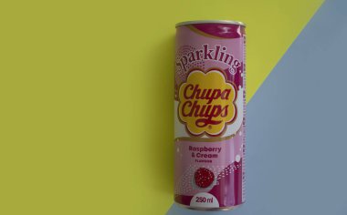 26 Temmuz 2023 Ukrayna şehri Kyiv demiri Chupa Chups içebilir