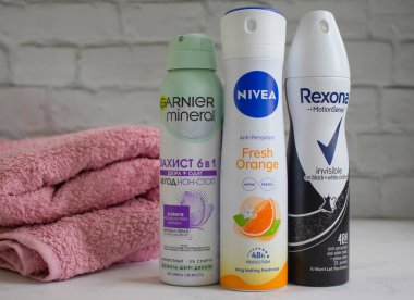 23 Temmuz 2023 Ukrayna şehri Kyiv deodorantları Rexona, Nivea, Garnier Mineral