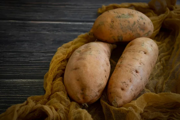 Raw Sweet Potato Old Background — Stock Photo, Image