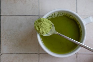 Eski arka planda kibrit çayı