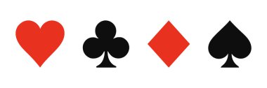 Dört standart kart takımının temiz ve grafik bir temsili: kırmızı kalpler, siyah kulüpler, kırmızı elmaslar ve siyah maça, yan yana sunulur..