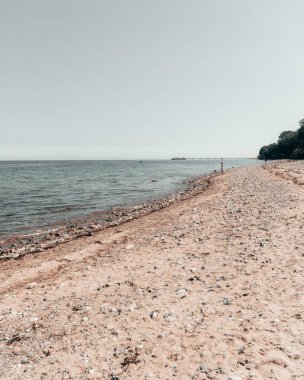 Deniz manzaralı boş kumsal