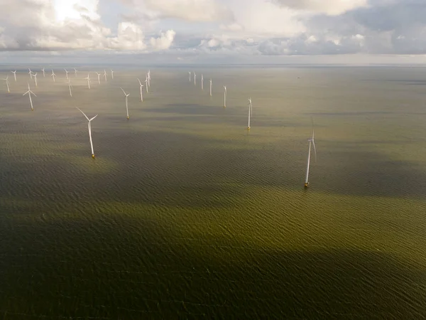 Turbiny Wiatrowe Morzu Ijsselmeer Breezanddijk Holandia — Zdjęcie stockowe
