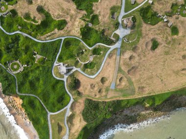 Point du Hoc, Fransa 'daki sığınak ve bomba kraterlerinin hava görüntüsü