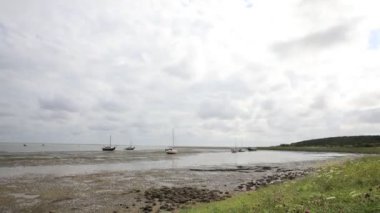 Wadden Denizi, Hollanda 'da yükselen gelgit hareketini gösteren yelkenli teknelerinin sallantısı