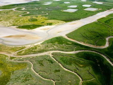 Le Crotoy, Fransa yakınlarındaki Somme Körfezi 'nin havadan görünüşü