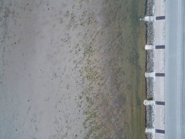 Açık deniz seviyelerine karşı koruyucu bir lezbiyenin havadan görünüşü, Hollanda