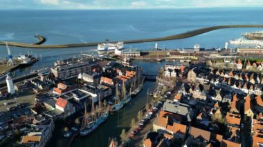 Hollanda 'nın Harlingen kentinin havadan görünüşü