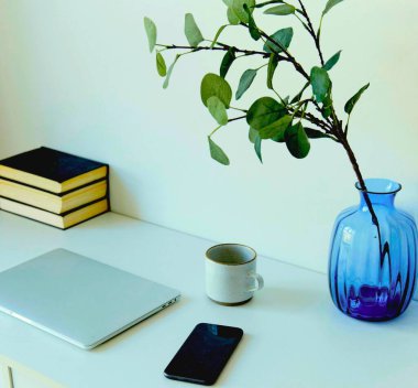 bir ev ofisinin işyeri.