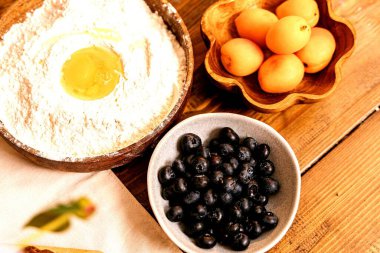 Paskalya yumurtası, yumurta, ekmek, yumurta