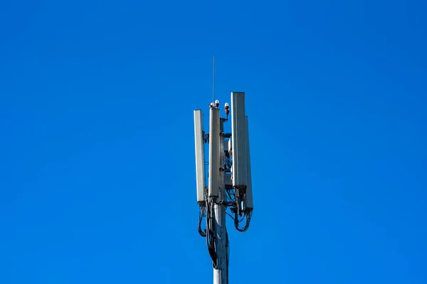 Telekommunikationsutrustning Riktningsantenner För Mobiltelefoner Trådlös Kommunikation Mobiltelefonantenner — Stockfoto