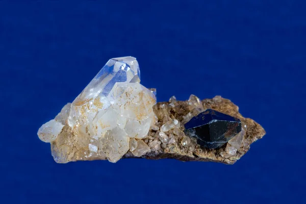 Closeup Anatase Crystal One Forms Titatium Dioxide Tetragonal Shape Set — Fotografia de Stock