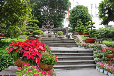 Ho Chi Minh Şehri, Viet Nam - 30 Ağustos 2025 - Keşiş Thich Quang Duc Anıtı (Dai tuong niem Thich Quang Duc )