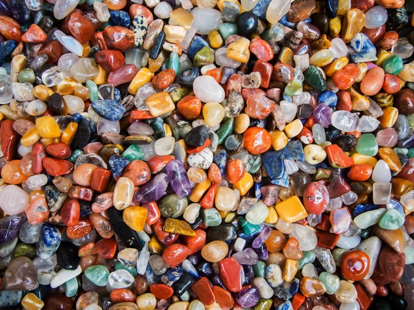 Yuvarlak Kesim Parlatılmış Mineral Taşlarının Tam Çerçeveli Yakın Plan Görüntüsü — Stok fotoğraf