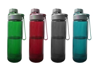 Su şişeleri beyaza izole edilmiş. Tasarım için model