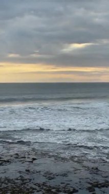 Sahilde güzel bir gün batımı