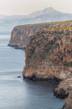 Mallorca kayalıklarının manzarası