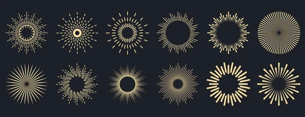 Güneş Patlaması Koleksiyonu Radyal Günbatımı Işınları Patlayan Altın Güneş Işınları — Stok Vektör