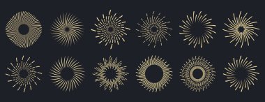Güneş patlaması koleksiyonu. Radyal günbatımı ışınları. Patlayan altın güneş ışınları. Havai fişekler. Logotype ya da harf tasarım elemanı. Düz vektör illüstrasyonu.