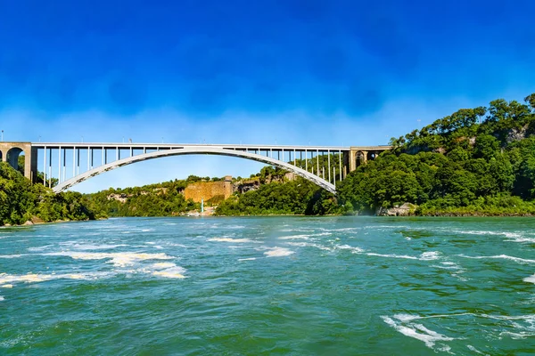 Rainbow Bridge Över Niagarafloden Bågbron Förbinder Amerikas Förenta Stater Och — Stockfoto