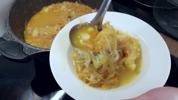 Traditional Cabbage Soup Sausages Vegetables Served Plate — Stockvideo