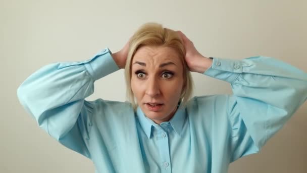 Shocked Anxious Woman Panic Holding Her Hands Head Worrying Phobia — Wideo stockowe