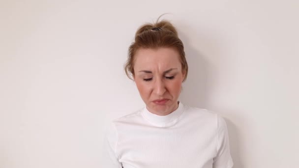 Sad Disappointed Business Woman Starts Crying Failure Defeat Sadness Concept — Wideo stockowe