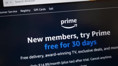 Konskie, Polonya - 06 Nisan 2023: Amazon Prime web sitesi dizüstü bilgisayar ekranında gösterildi