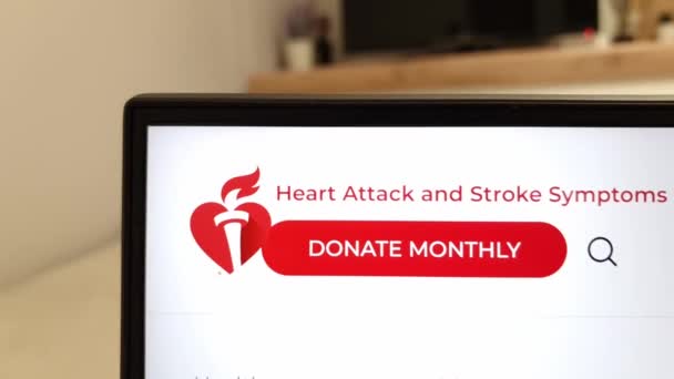Konskie Poland April 2023 American Heart Association Website Displayed Laptop — Stock Video