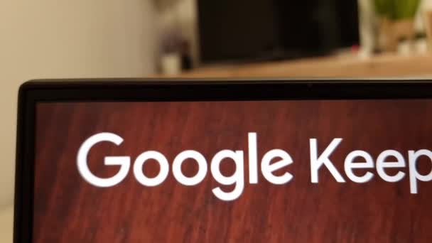 Konskie Lengyelország Április 2023 Google Keep Szolgáltatás Honlapja Megjelenik Laptop — Stock videók