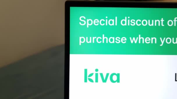 Konskie โปแลนด เมษายน 2023 บไซต องค Kiva แสดงบนหน าจอคอมพ วเตอร — วีดีโอสต็อก