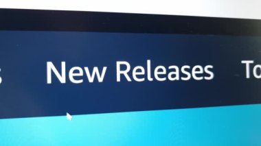 Çevrimiçi mağazanın web sitesine yeni sürümler gönder. En yeni ürünler tanıtım, iş konsepti
