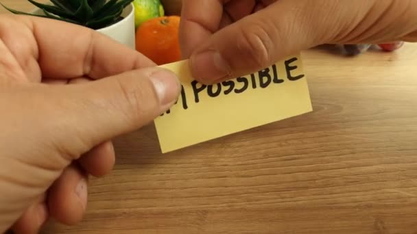 Ändra Ordet Omöjligt Till Möjligt Motivation Och Framgångsbegrepp — Stockvideo