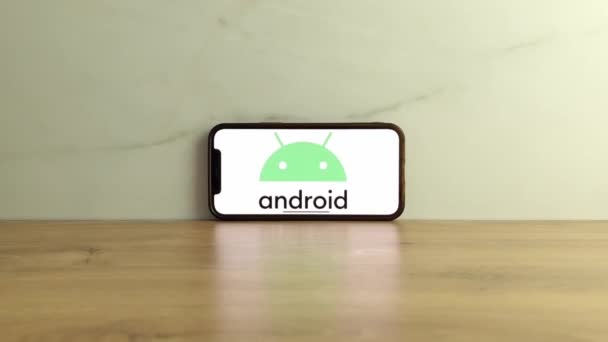 Konskie Polen Mai 2023 Logo Des Mobilen Betriebssystems Android Auf — Stockvideo