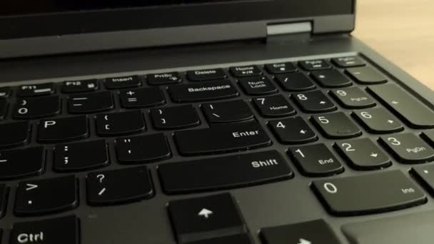 Введіть Клавішу Клавіатурі Комп Ютера Ноутбука Над Клавішею Shift — стокове відео