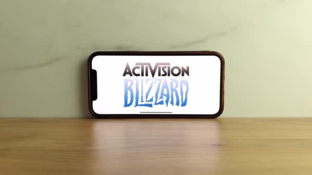 Konskie Polônia Junho 2023 Logotipo Empresa Jogos Eletrônicos Activision Blizzard — Vídeo de Stock
