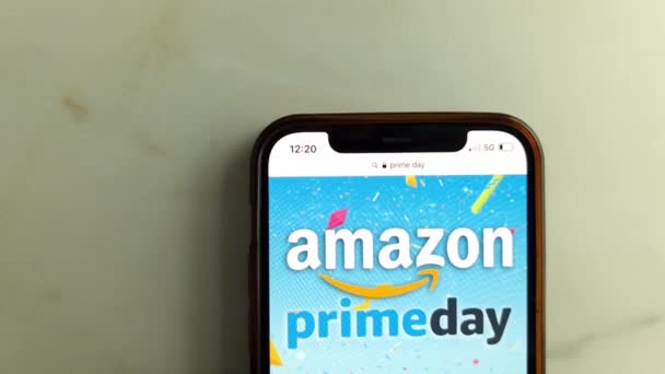 Konskie Polen Juni 2023 Amazon Prime Day Logo Auf Dem — Stockvideo